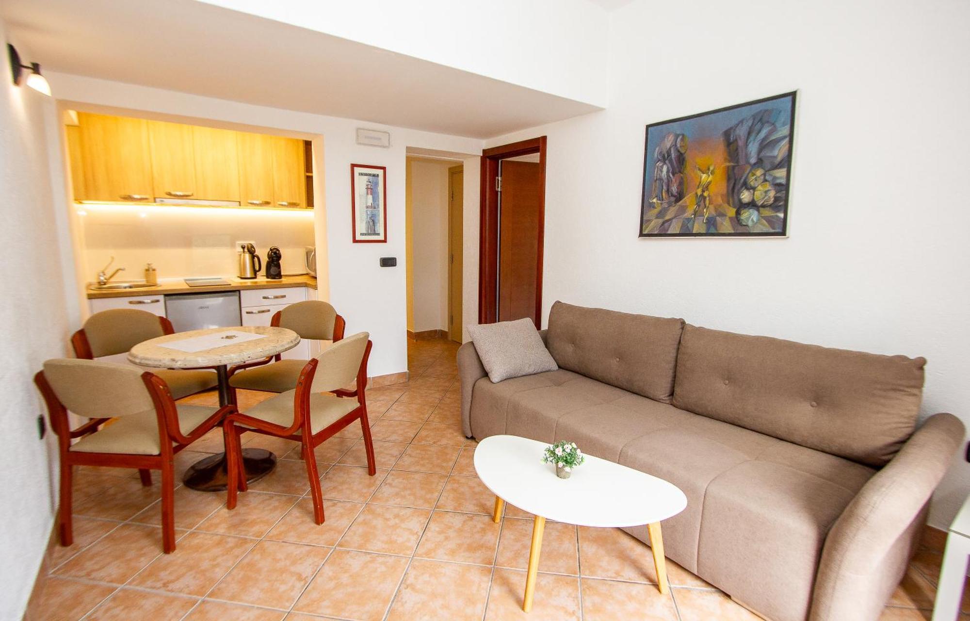 Guest House Jedro Petrovac Exteriör bild